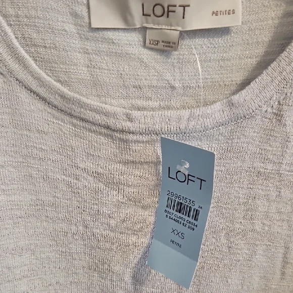 LOFT Gray Short Sleeve Top - Picture 3 of 6